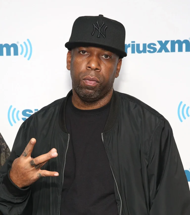 ‎Rapper Young Noble of Tupac’s Outlawz dies by suicide.