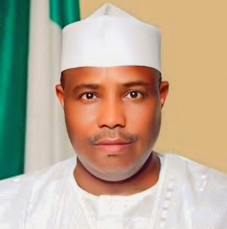 d8338345-a1a4-41a7-a327-175d1af29d26-768×775