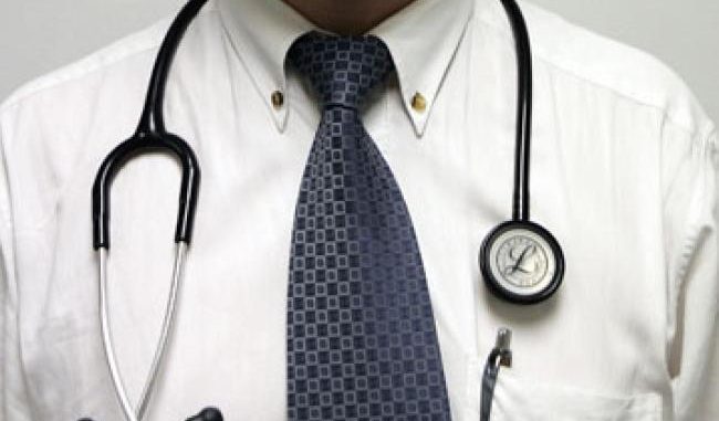 Fake-doctor-in-197000-fraud-scheme-arrested-650×381