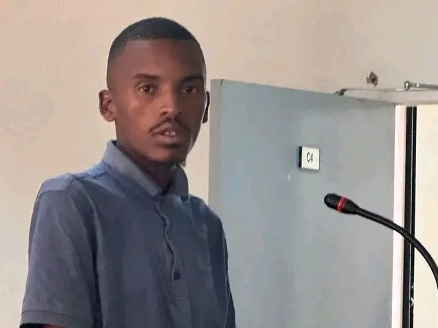 20251125071038_-272317037_1785477470827330819_640_480_85_webp