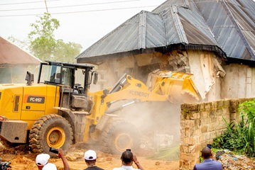 Edo-Govt-Demolishes-Building-Linked-to-Suspected-Kidnap-Kingpin